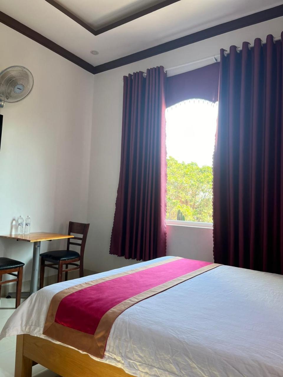 Lak View Hotel Lien Son Luaran gambar