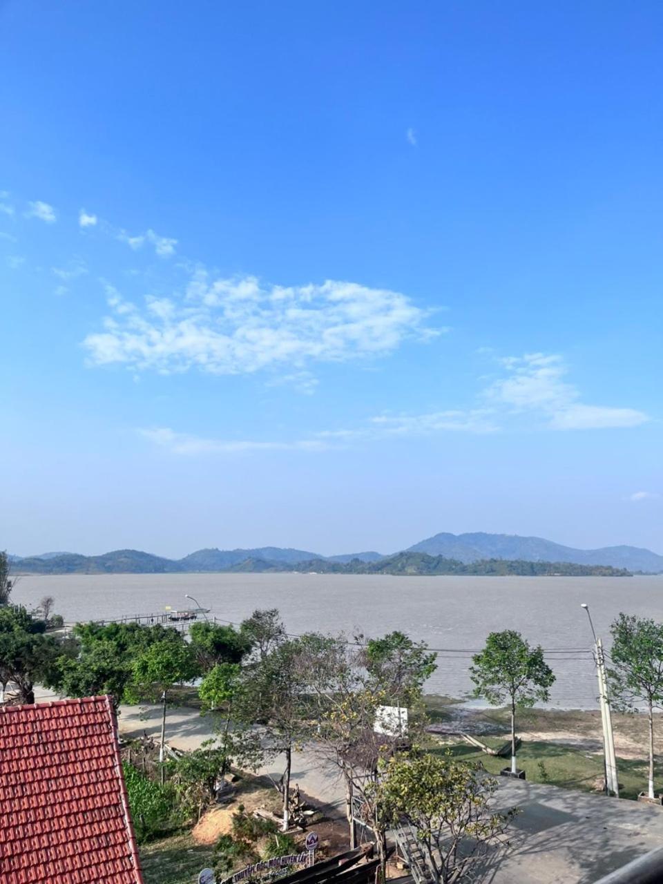 Lak View Hotel Lien Son Luaran gambar
