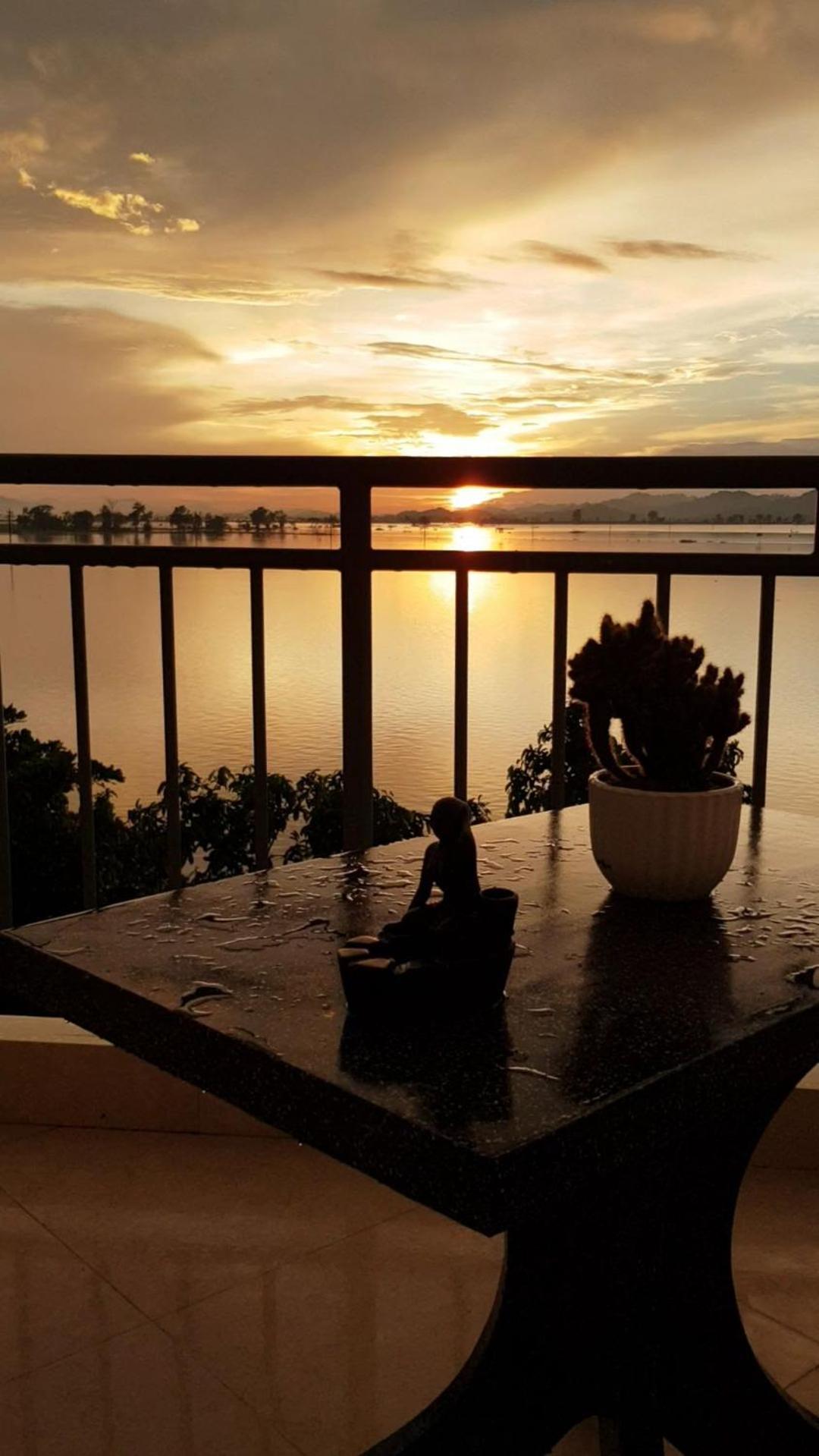Lak View Hotel Lien Son Luaran gambar