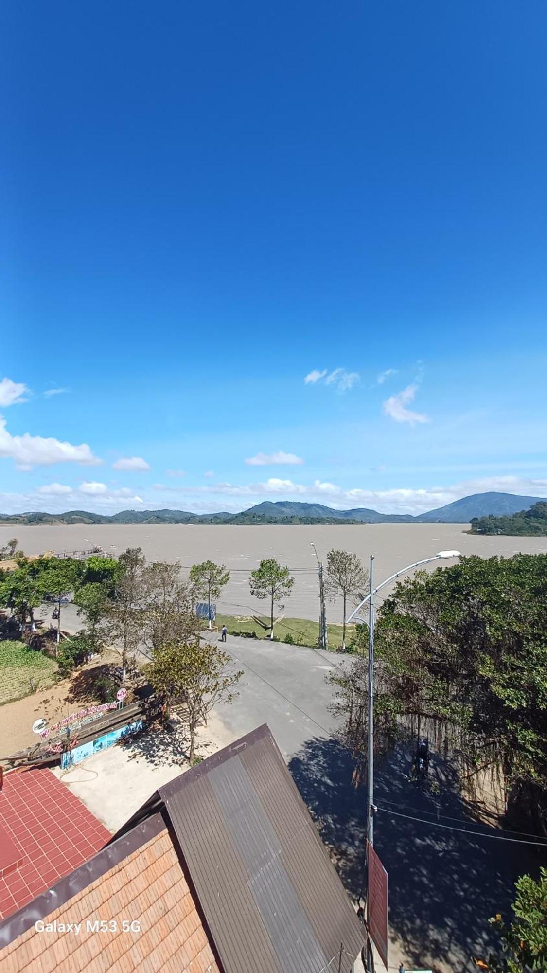 Lak View Hotel Lien Son Luaran gambar