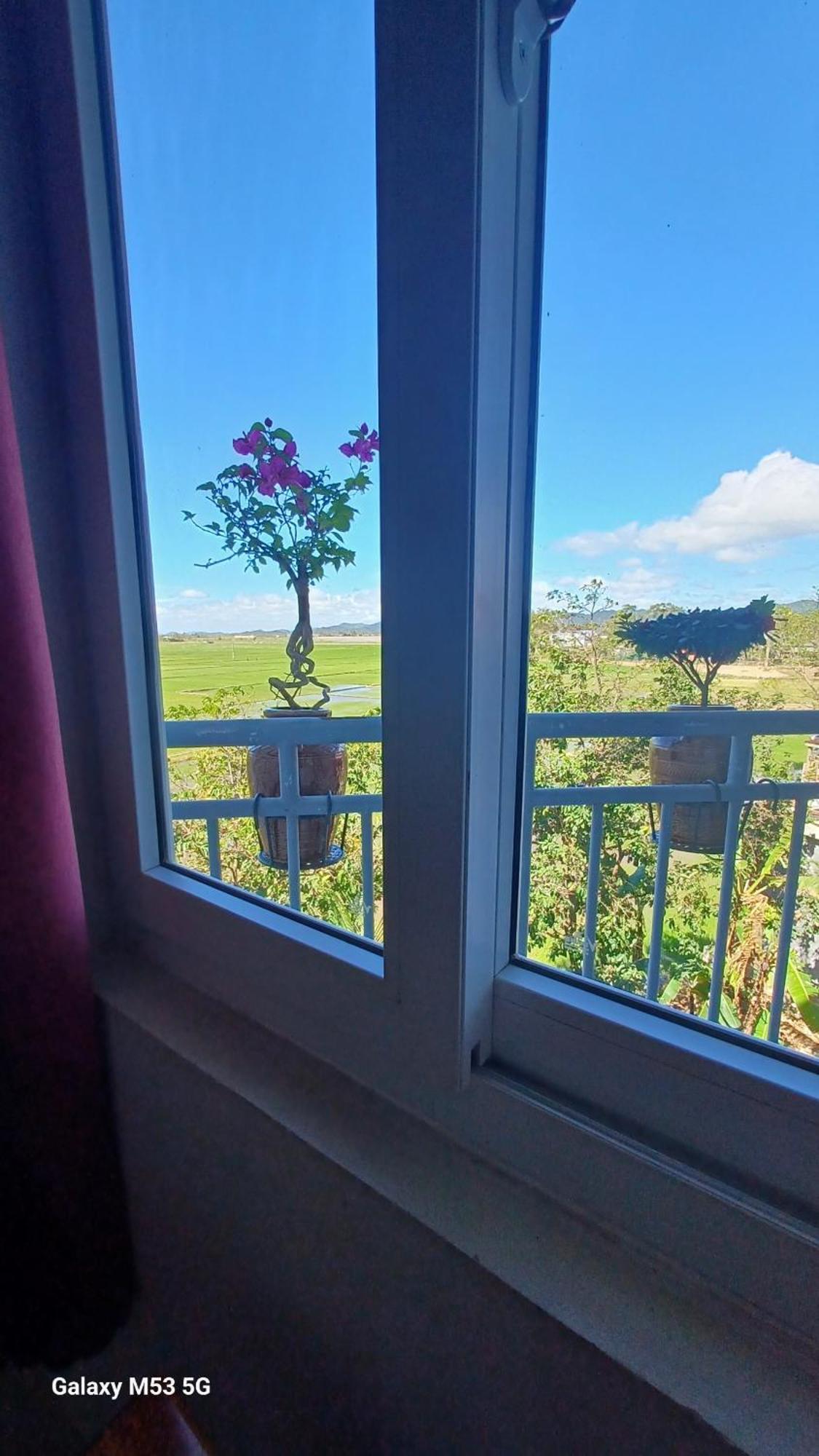 Lak View Hotel Lien Son Luaran gambar