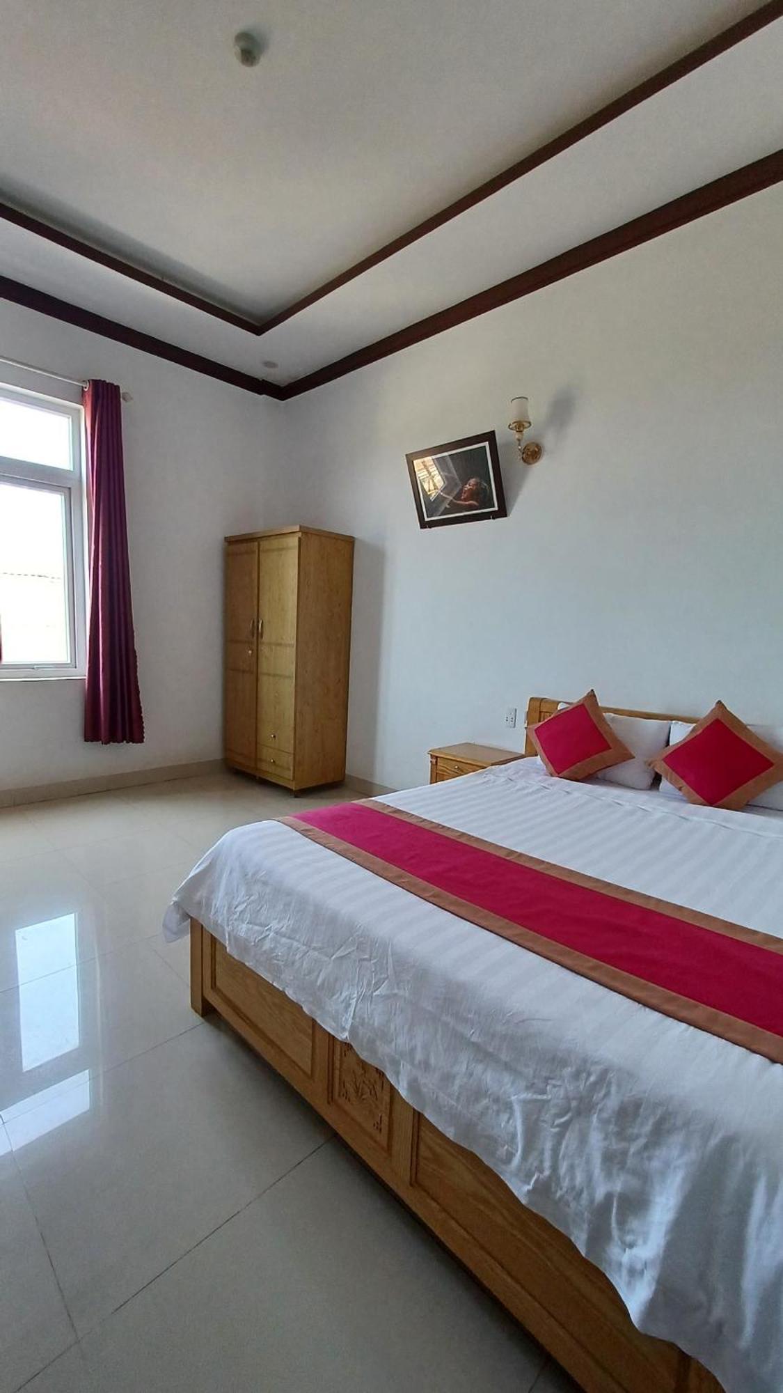 Lak View Hotel Lien Son Luaran gambar